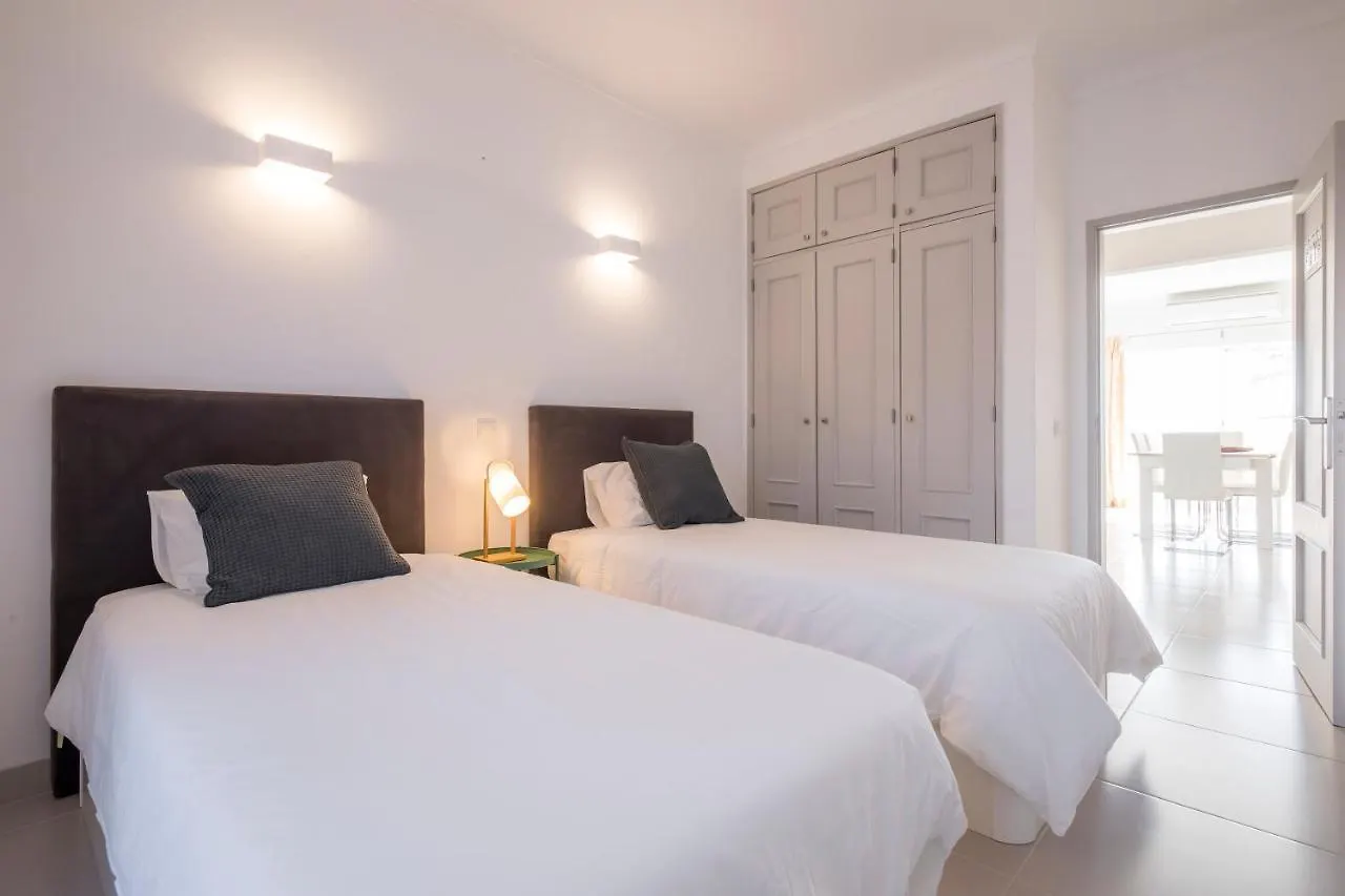 Beautiful Seaview 2 Bedroom Apartment Praia Da Luz 0*,  Portugal